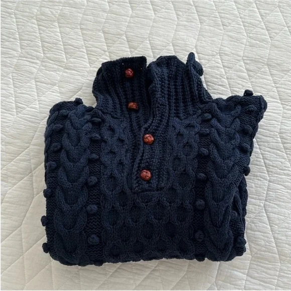 Down Nuage Sweater in Navy - Picture 3 of 4